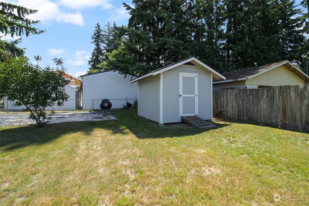 Building Photo - 8019 57th Dr NE