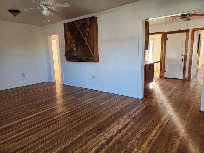 Building Photo - 604 N Ohio Ave