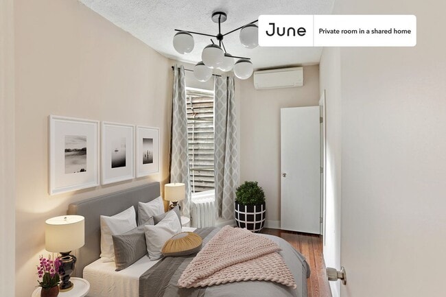 Building Photo - 2141 Cortelyou Rd