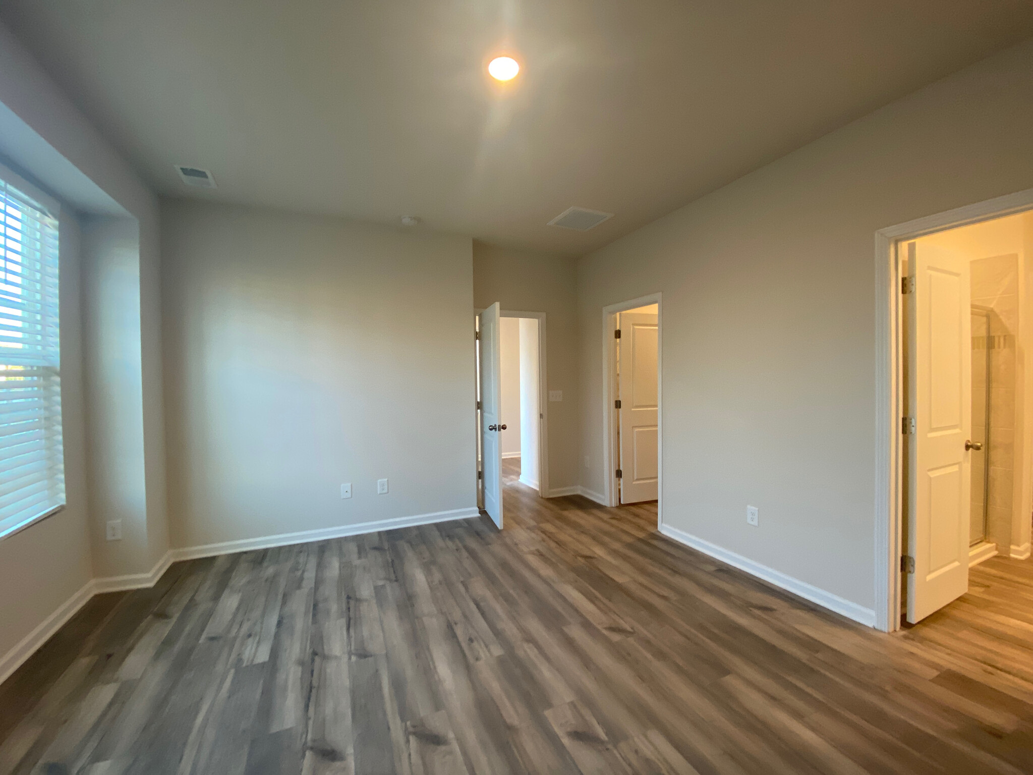 Building Photo - Room in Townhome on Cottage Crest Ln