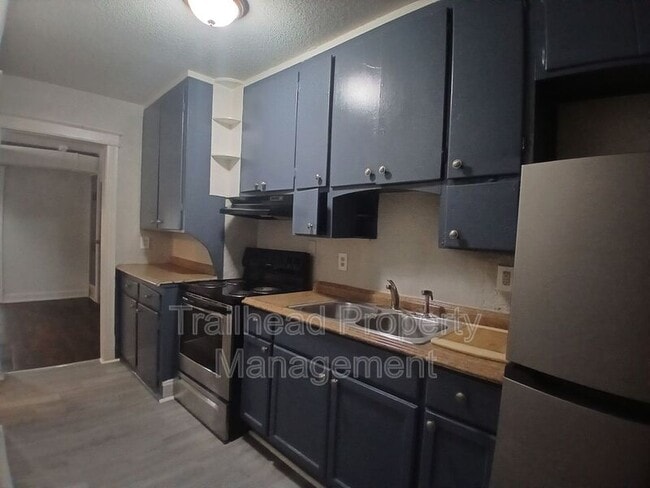 Building Photo - 104 N Indiana Ave