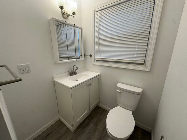 Building Photo - Wesley St 336-338 W