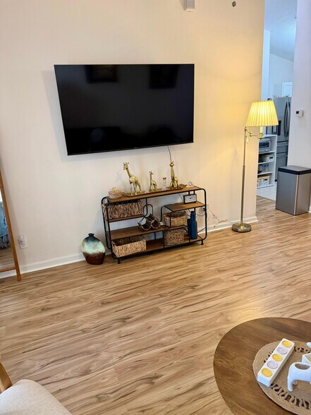 Building Photo - 575 Oakleaf Plantation Pky