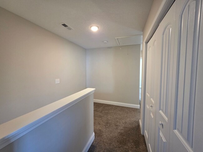 Building Photo - $250 OFF Move In Special!