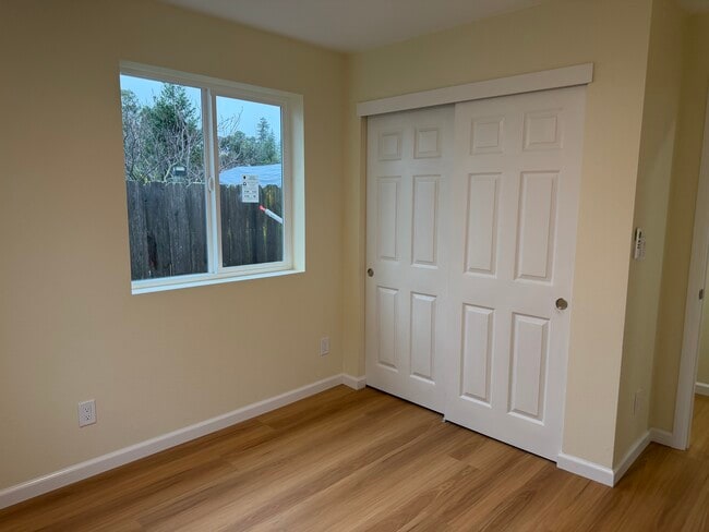 Building Photo - 3975 Altamont Ave