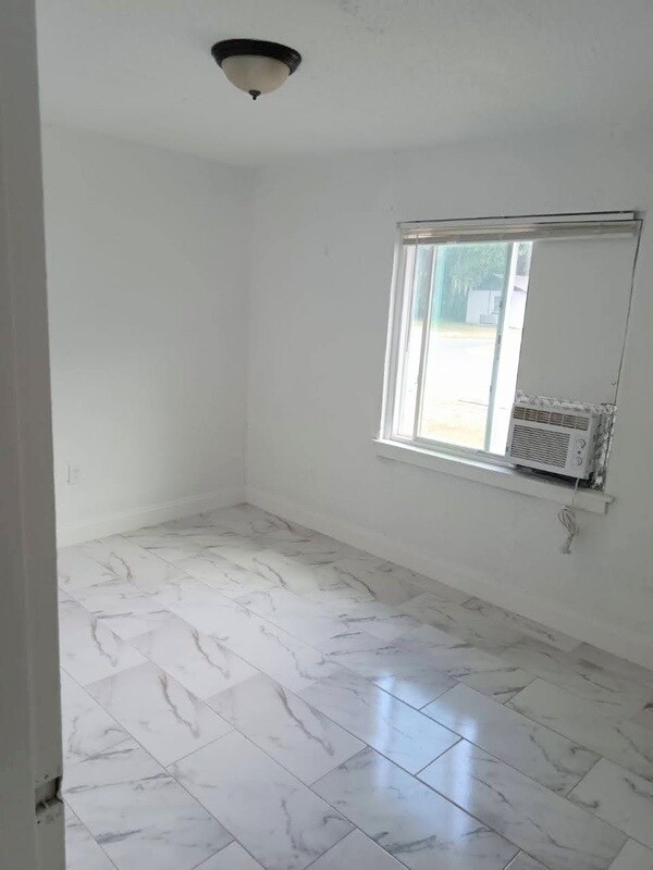 Building Photo - 2110 Mara Ct