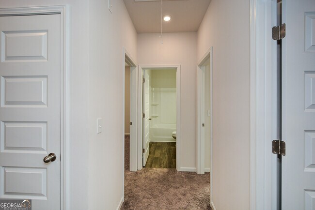 Building Photo - 350 Cranston Dr