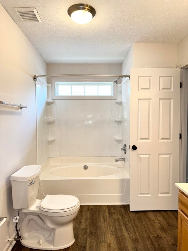 Building Photo - 2216 Prescott Ln