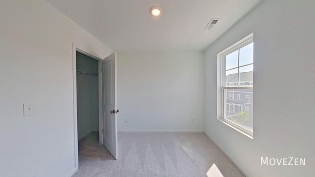 Building Photo - 828 Basswood Gln Trl