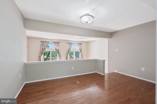 Building Photo - 2983 Borge St