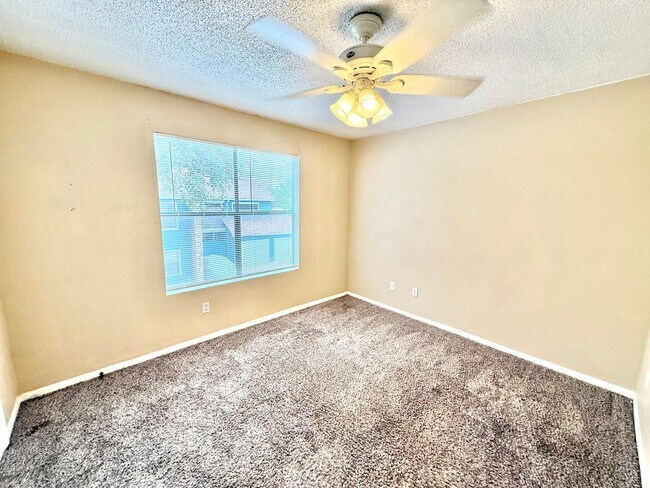 Building Photo - 8811 Schick Rd