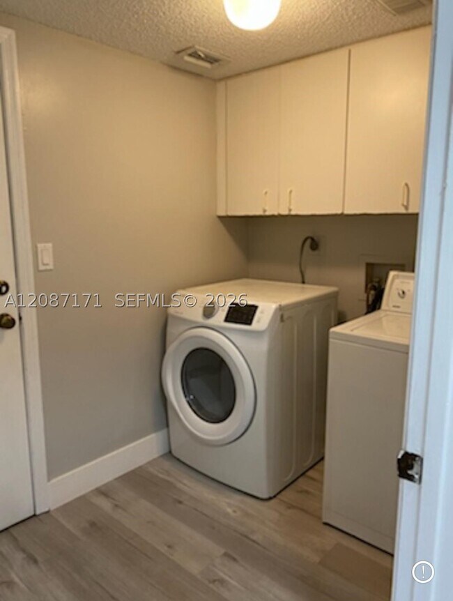 Building Photo - 15244 SW 109th St