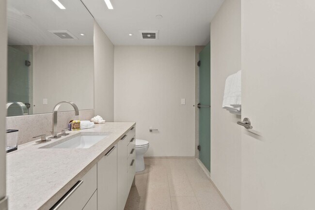 Building Photo - Park Lane Getaway by Gather: 2BR Oceanview...