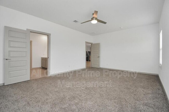 Building Photo - 4010 Elk Crk Ct