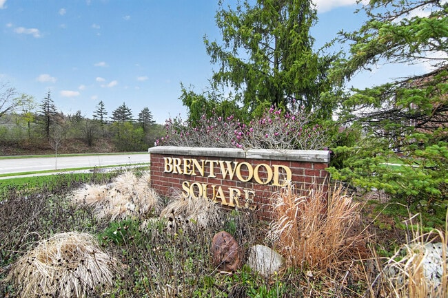 Building Photo - 1930 Lindsay Ln