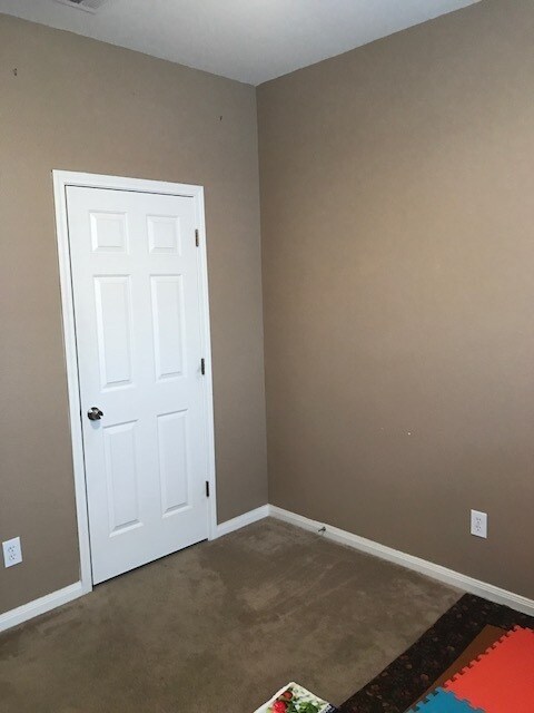 Building Photo - 807 Windhurst