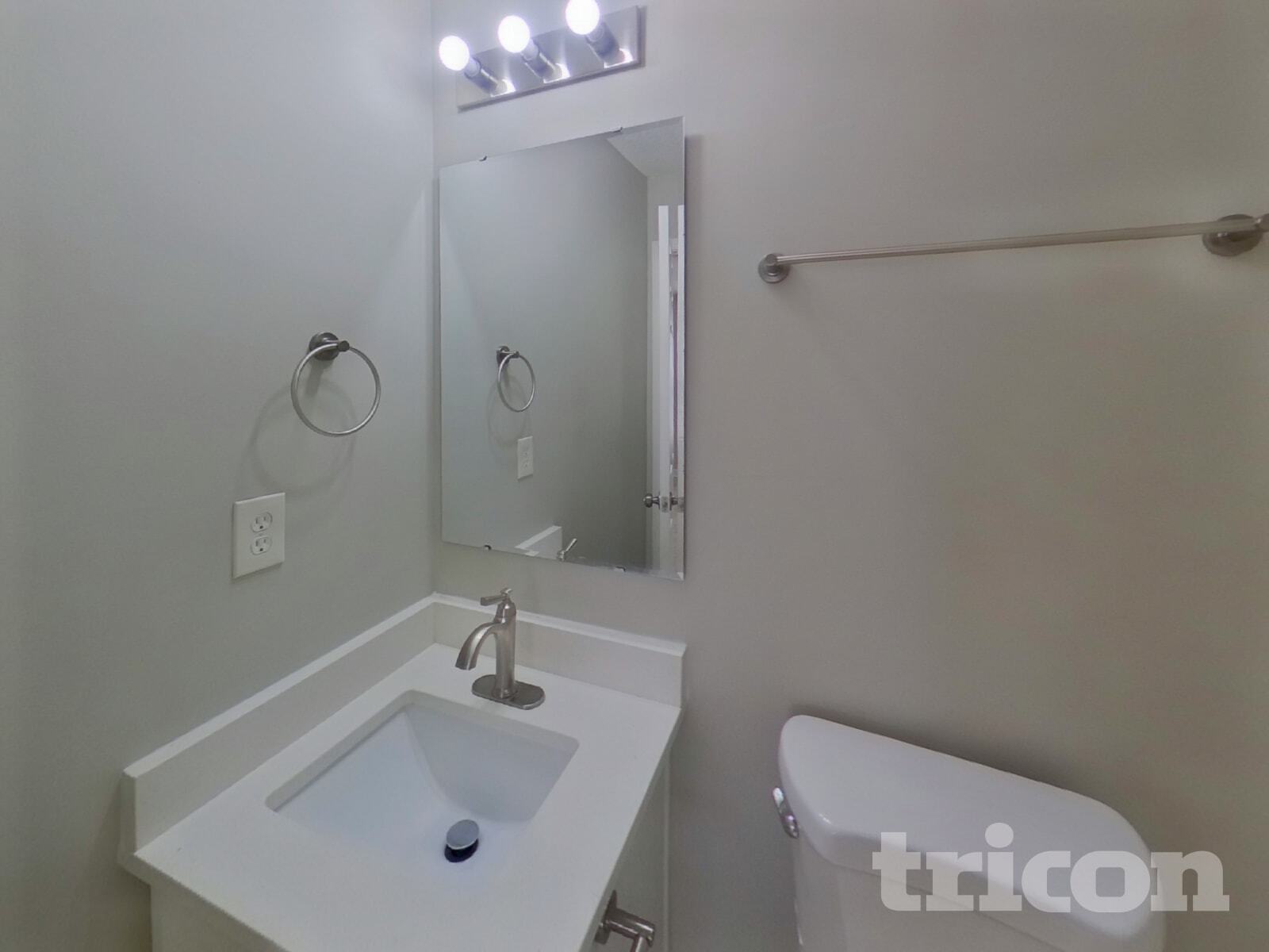 Building Photo - 882 Anchor Way NE