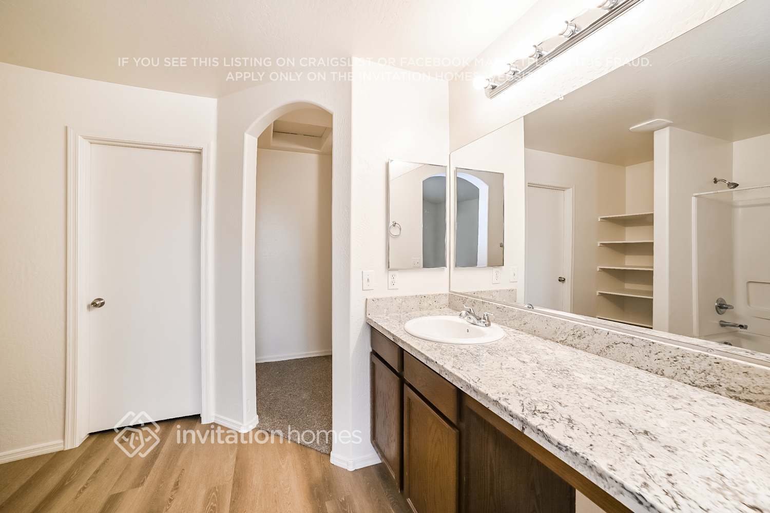 Building Photo - 18365 W Eva St