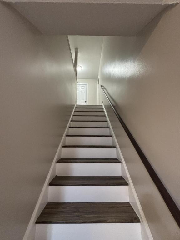 Building Photo - 3920 Sedona Dr