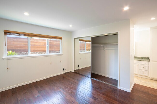 Building Photo - 2721 2nd St