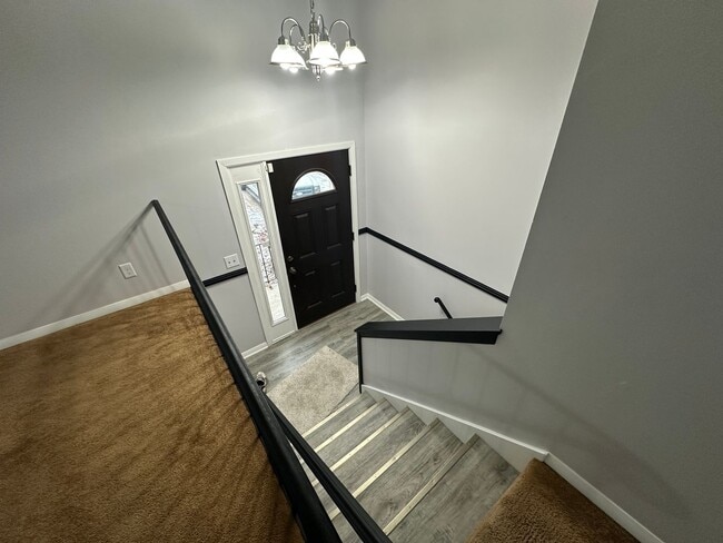 Building Photo - $1,800 - 3 Bed 2 Bath Home