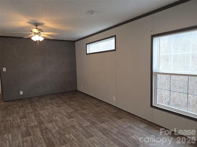 Building Photo - 152 Songbird Ln