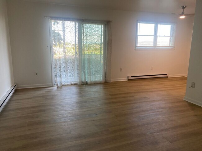 Building Photo - 848 N 16th St