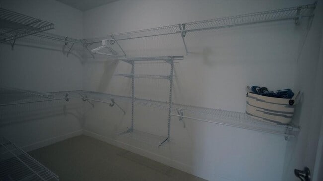 Building Photo - 812 Parkside Ln