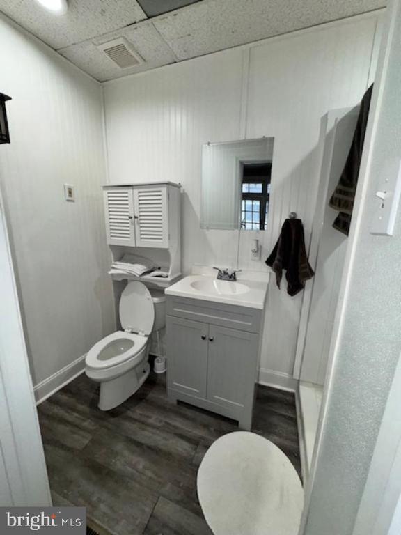 Building Photo - 129 W Miner St