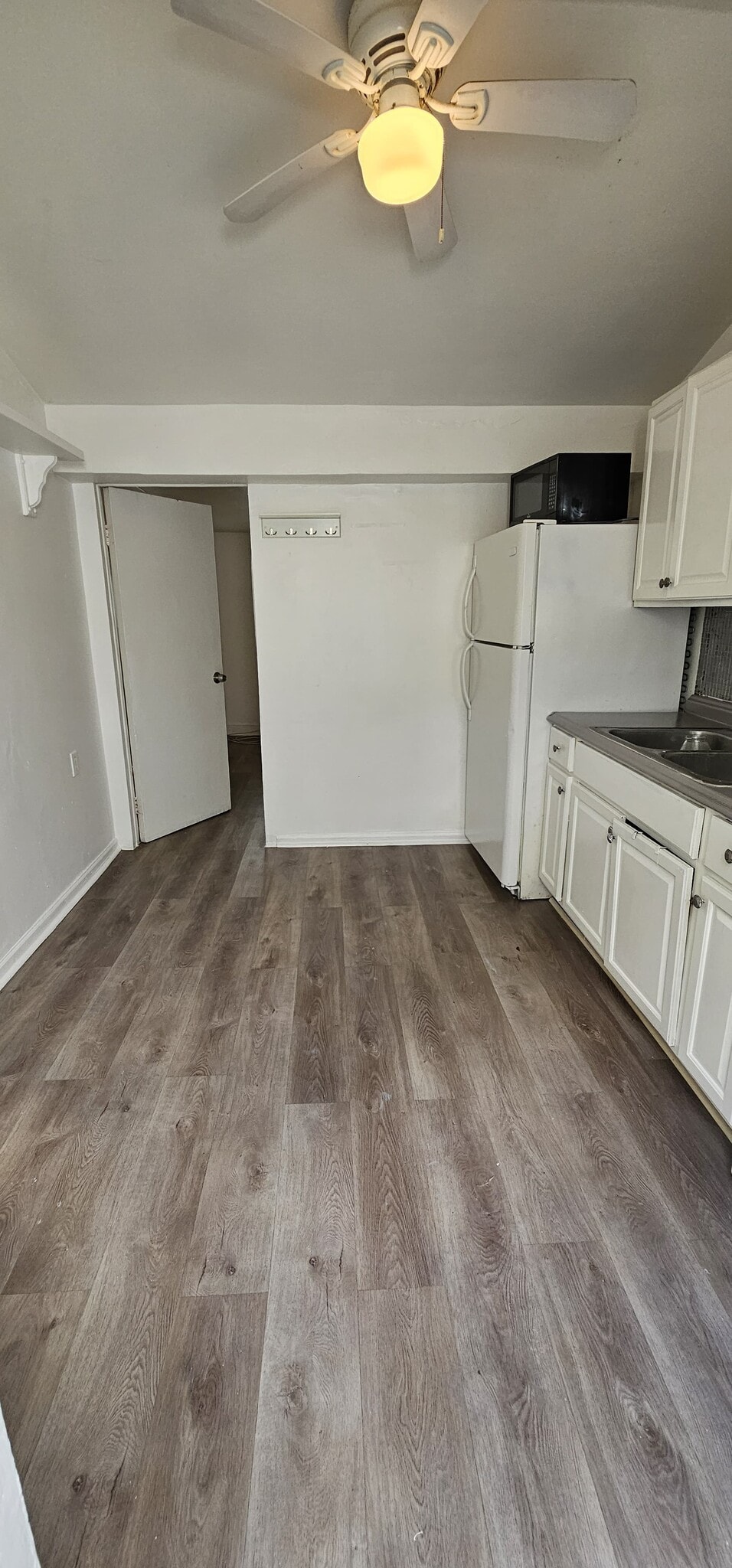 Building Photo - 1820 Roosevelt St