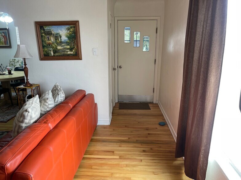 Building Photo - 4505 Pershing Dr