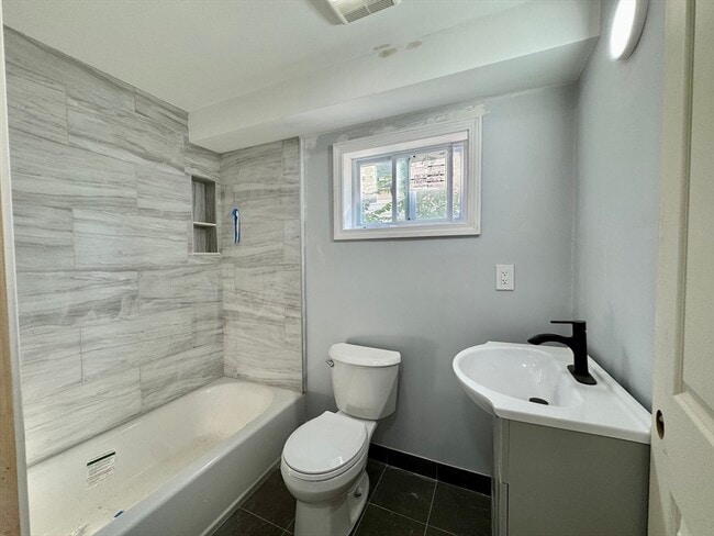 Building Photo - 201 Belmont St