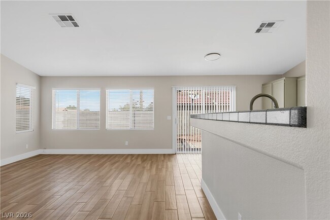 Building Photo - 1426 Bugle Boy Dr