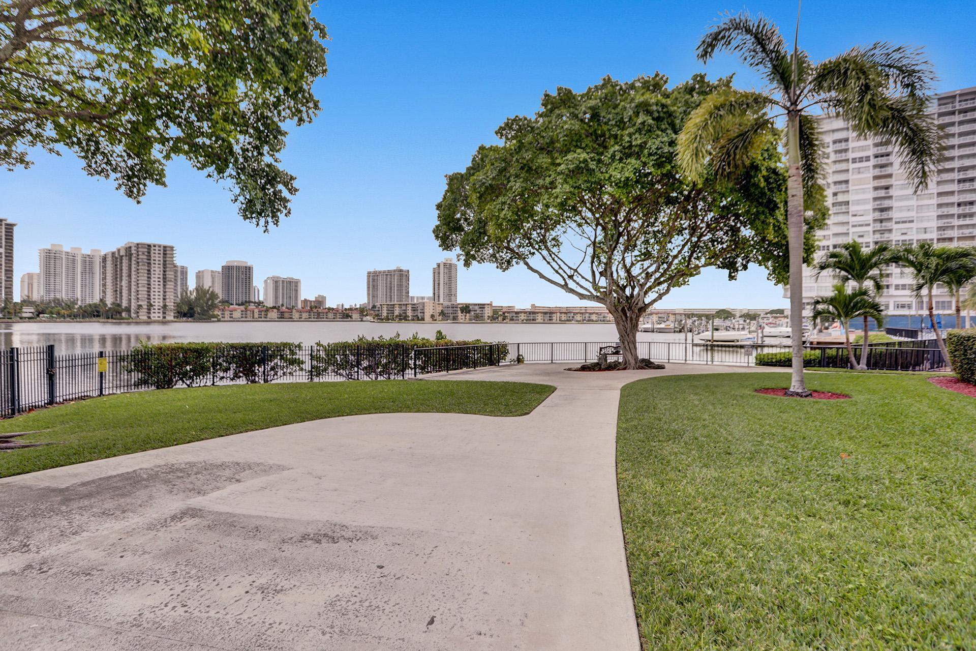 Building Photo - 2780 NE 183rd St