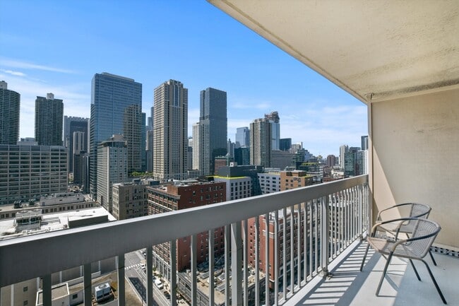 Building Photo - 545 N Dearborn St