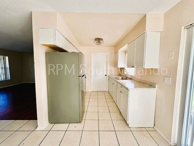 Building Photo - Charming 3-bedroom, 2-bathroom home Located in a well-established neighborhood in Ocoee