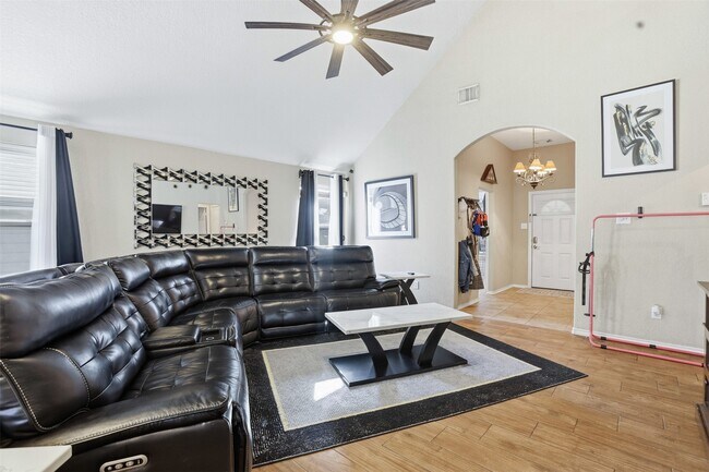 Building Photo - 11402 Overland Trail Dr