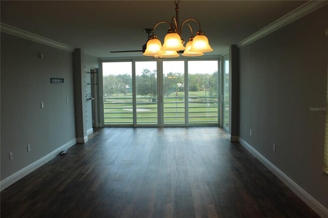 Building Photo - 4410 Fairways Blvd