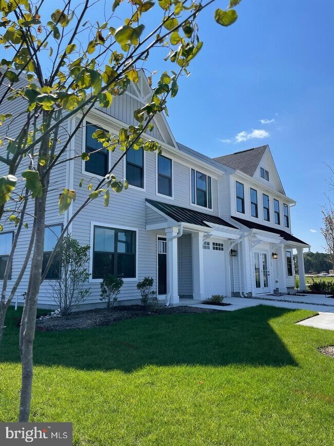 Building Photo - 23142 Corsair Dr