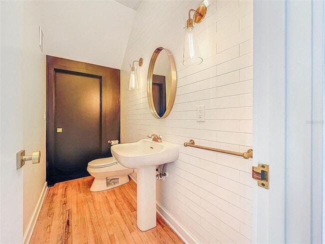 Building Photo - 1351 Willow Brk Dr