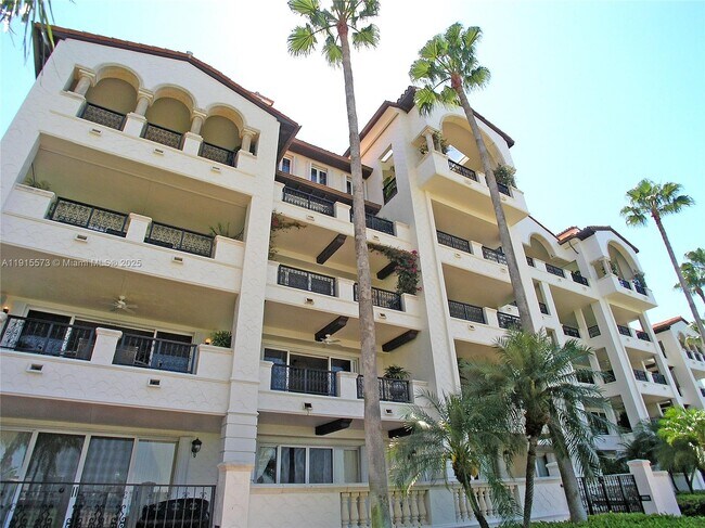 Building Photo - 4924 Fisher Island Dr