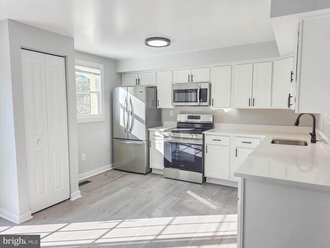 Building Photo - 18736 Pintail Ln