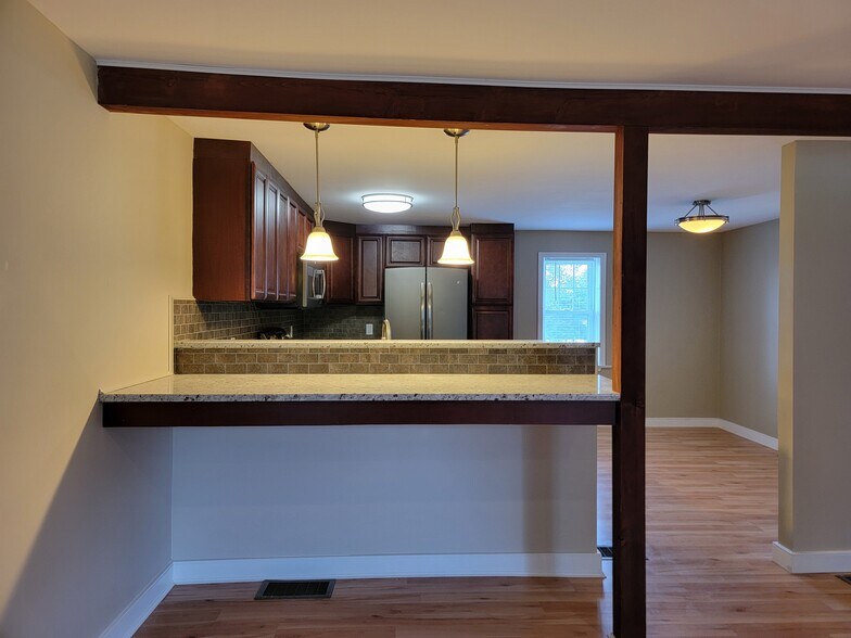 Building Photo - 1567 Dry Tavern Rd