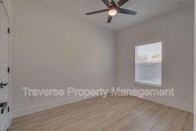 Building Photo - 3707 Penelope St