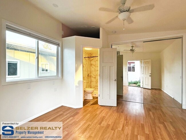 Building Photo - 1521-1523 Talmage Ct