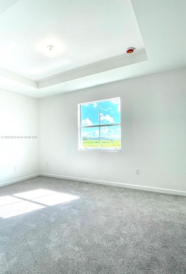 Building Photo - 2751 SE 26th Rd