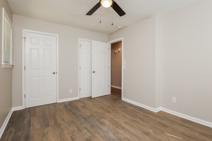 Building Photo - 3310 Jules Dr