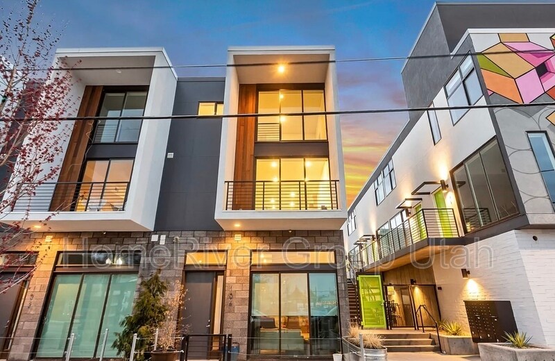 Building Photo - 877 S 200 W