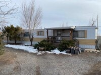 Building Photo - 240 Circle Dr