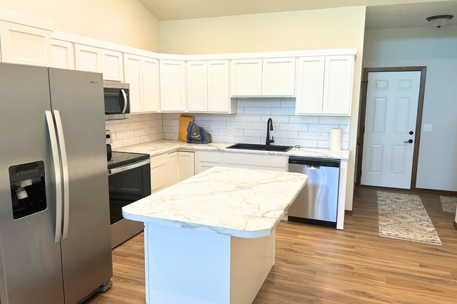 Primary Photo - New Ranch Style 2 Bed 2 Bath Townhome